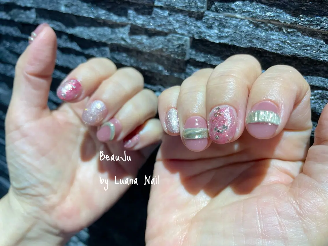ネイル ミラーネイル ハンドネイル BeauJu by Luana Nailのネイルデザイン