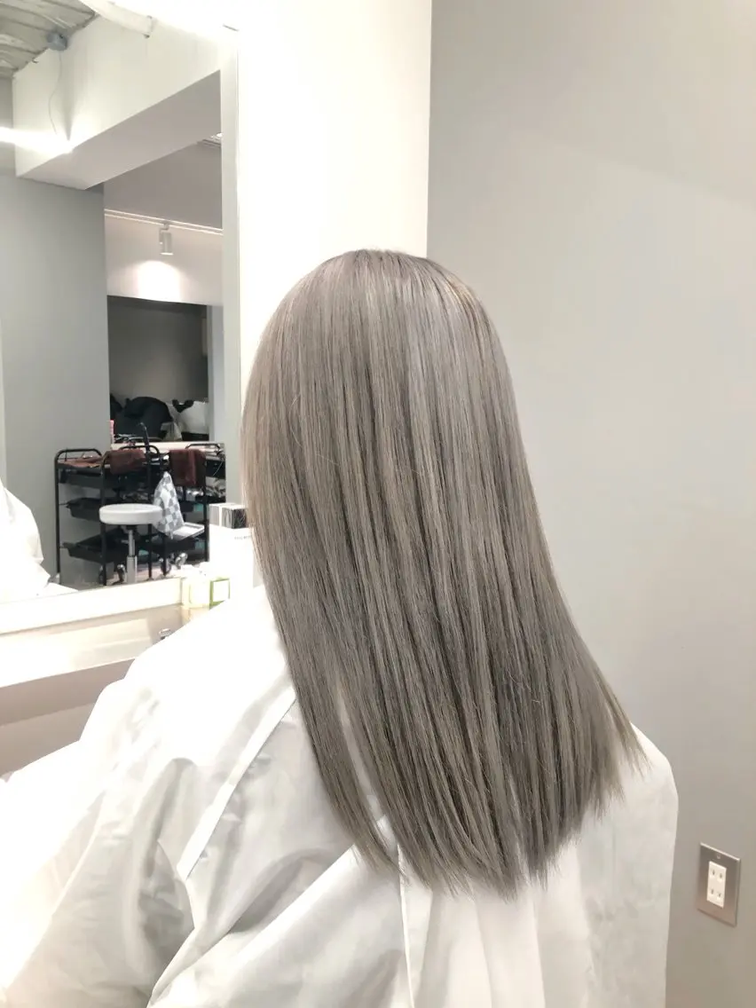ロング カラー ヘアカラー 矢島颯哉/ハイトーン ブリーチカラー💎のヘアスタイル