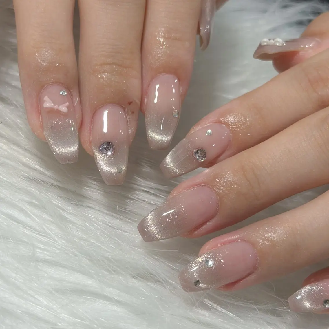 ネイル ハンドネイル フットネイル LAVISH nanamiのネイルデザイン