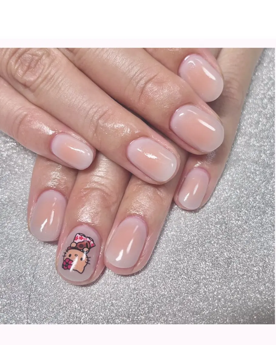 ネイル チークネイル BEE NAILのネイルデザイン