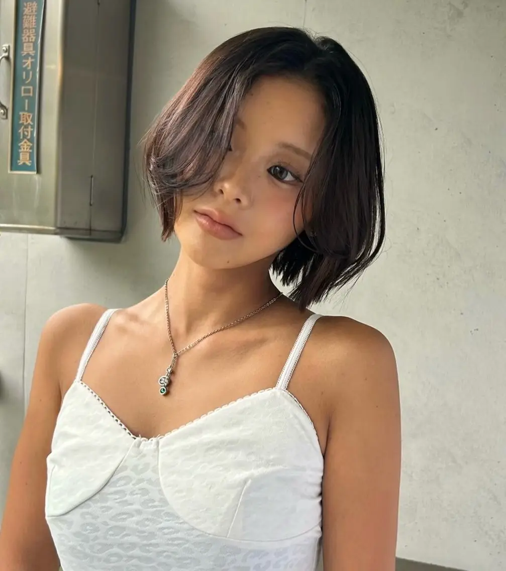 ショート カラー ヘアアレンジ カット トリートメント ヘアセット yoko韓国レイヤー ワンホン/小顔ボブのヘアスタイル