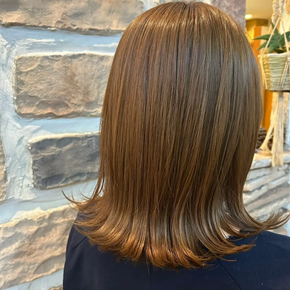 ミディアム 田仲 彩乃のヘアスタイル