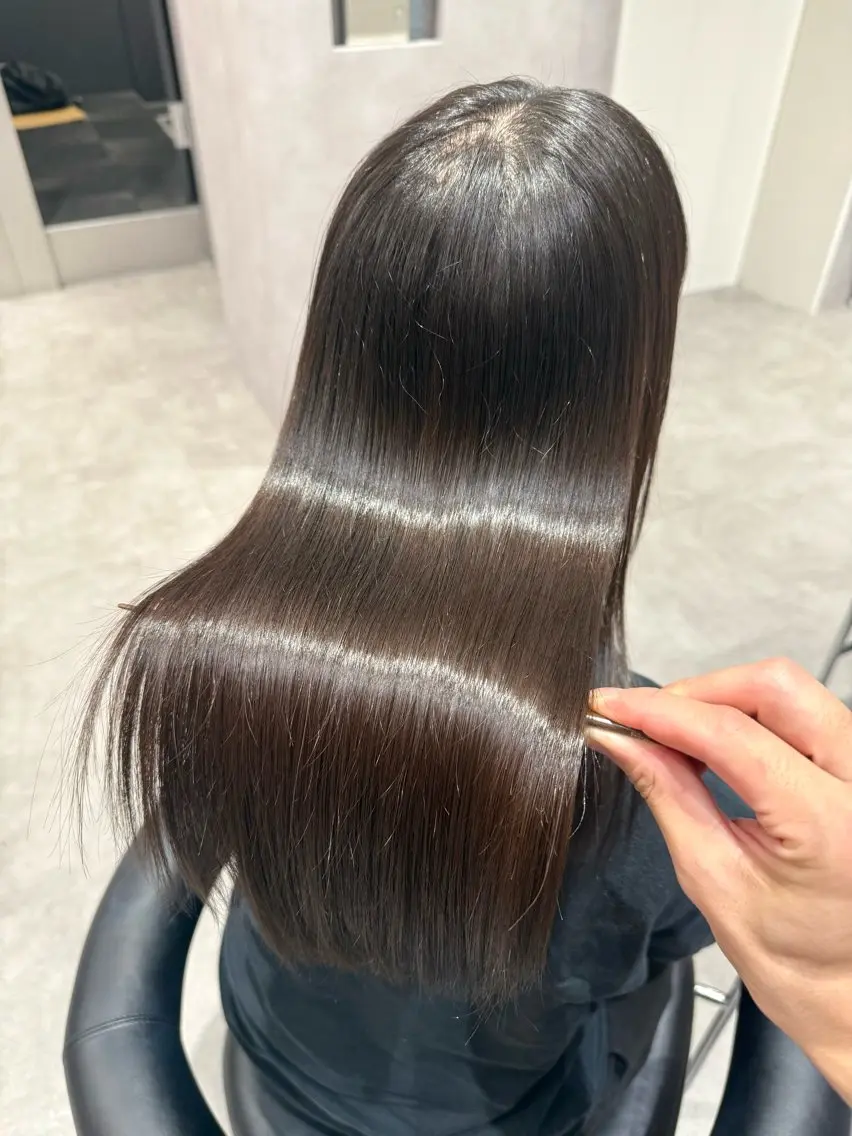 ロング カラー パーマ ヘアアレンジ 髪質改善 縮毛矯正 トリートメント ストレートパーマ ヘアカラー 縮毛矯正 トリートメント 縮毛矯正/髪質改善/ ブリーチ毛/木元渓太のヘアスタイル