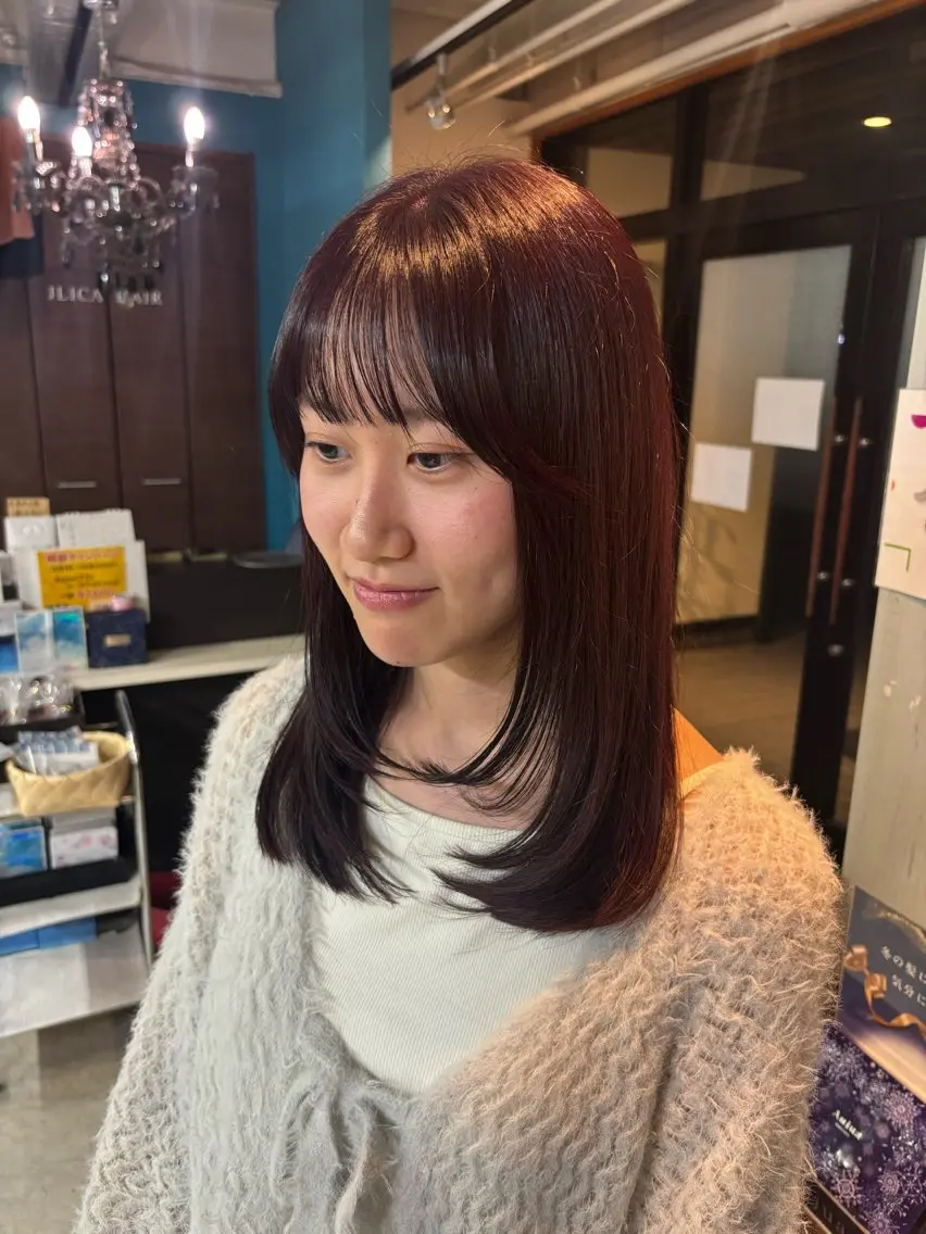 セミロング レイヤーカット ローレイヤー 下河 美友のヘアスタイル