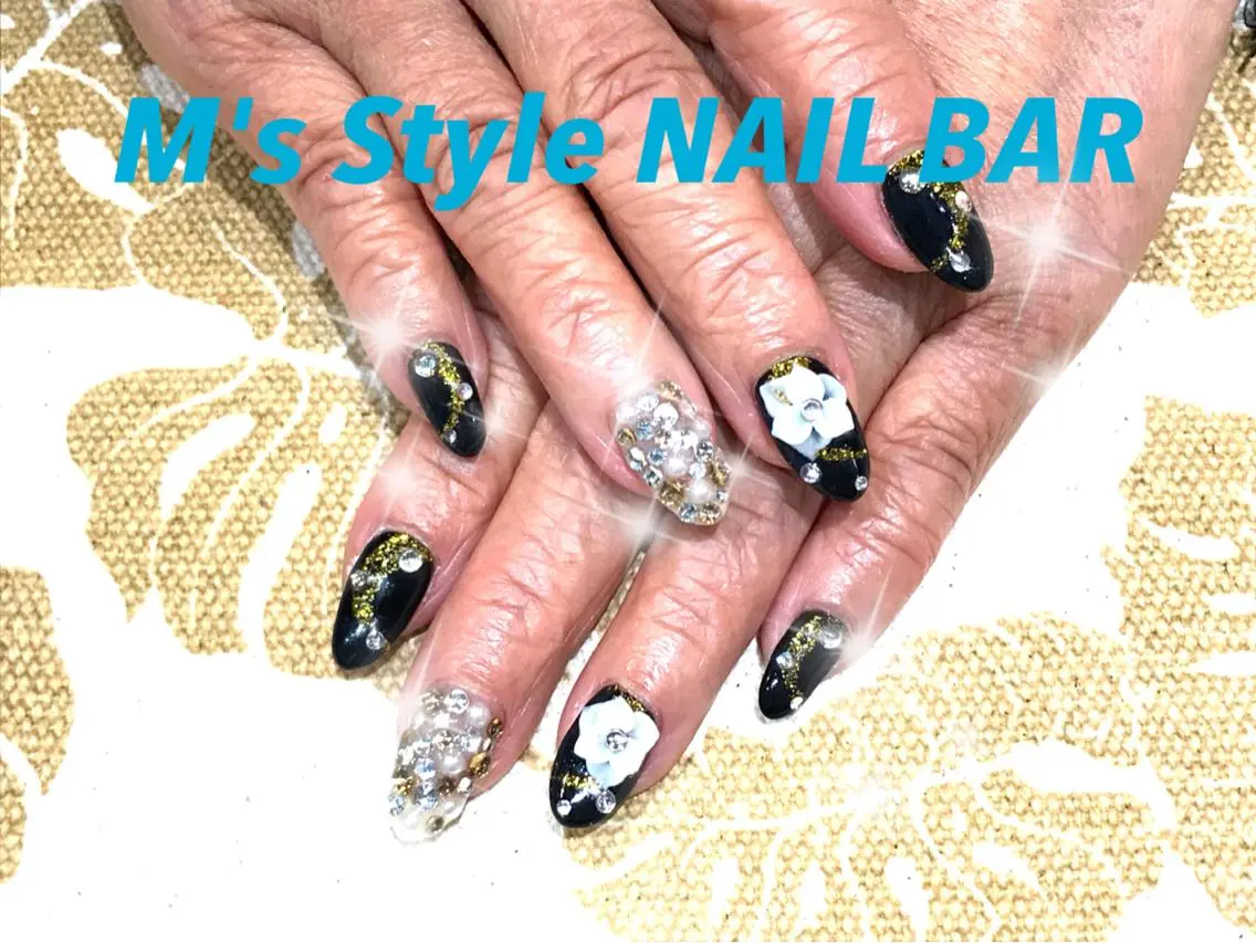 ネイル 成人式 ストーンネイル ハンドネイル M's Style NAIL BARのネイルデザイン
