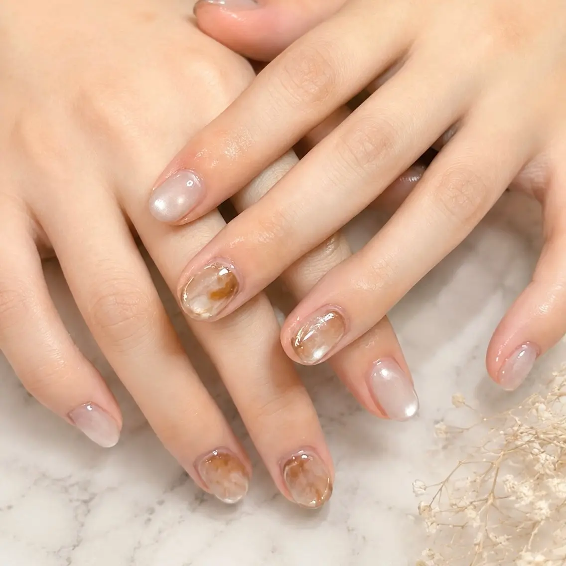ネイル ブラウン ニュアンスネイル ハンドネイル MIZUKI Felice浦和東口のネイルデザイン