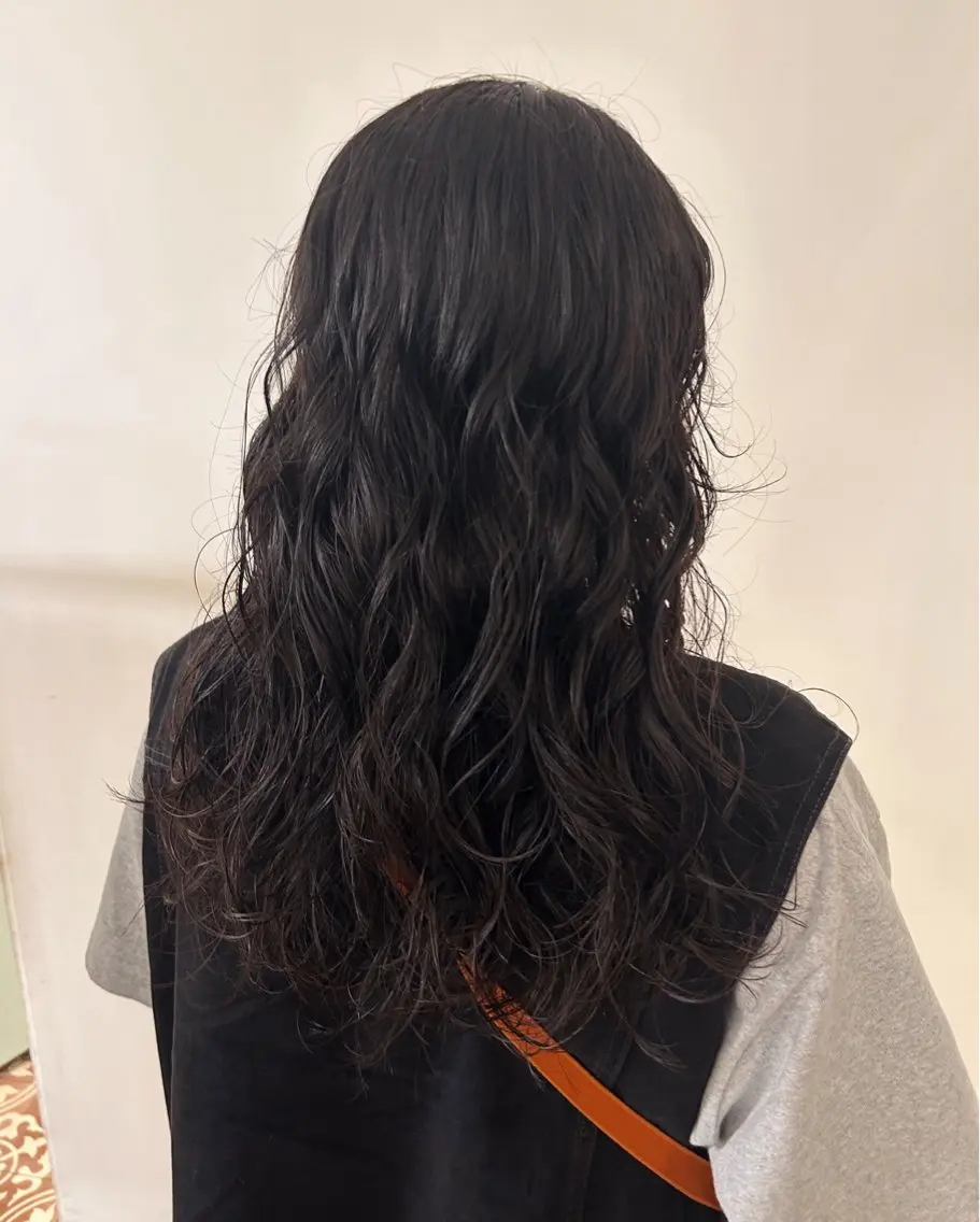 ロング パーマ ロング ニュアンスパーマ カット パーマ トリートメント ＊UNU＊ RICOのヘアスタイル