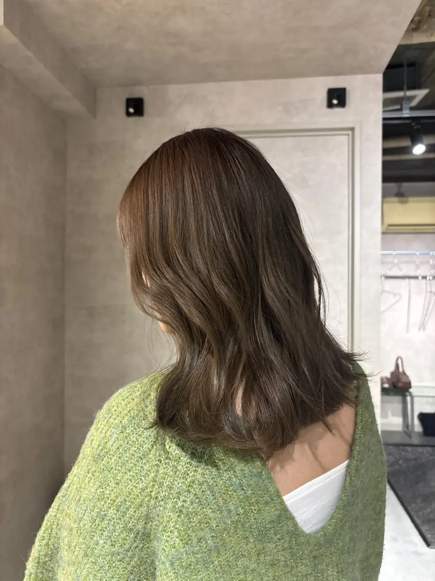 カラー ブリーチ 長崎 紗南のヘアスタイル