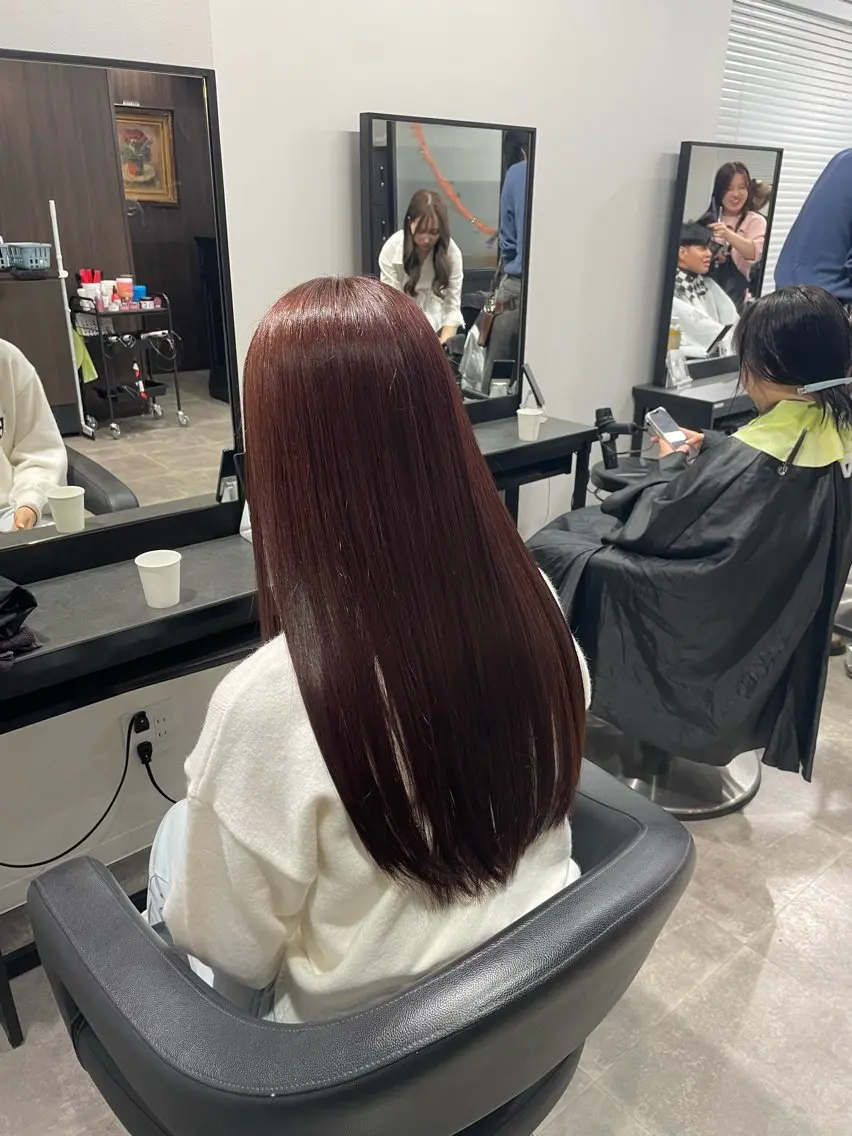 ロング カラー ブリーチ ダブルカラー ブリーチなしカラー 髪質改善 トリートメント 🤍透明感推しカラー 🤍yui‪💞✨のヘアスタイル