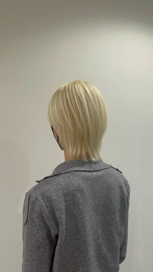 カラー メンズ 山本 梨華のヘアスタイル