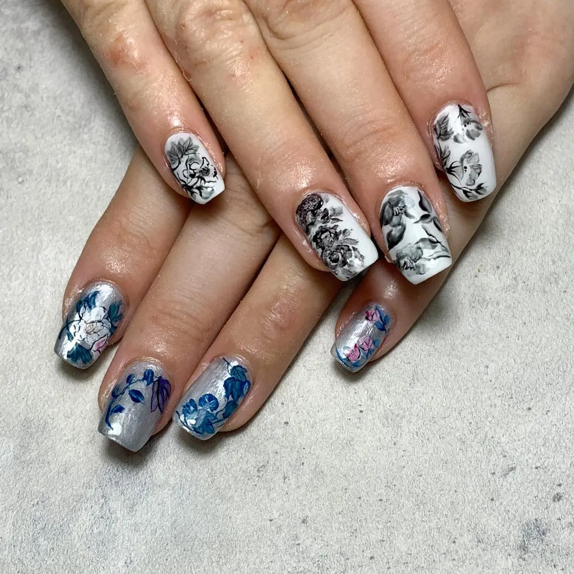 ネイル ハンドネイル FIORITURA aiのネイルデザイン