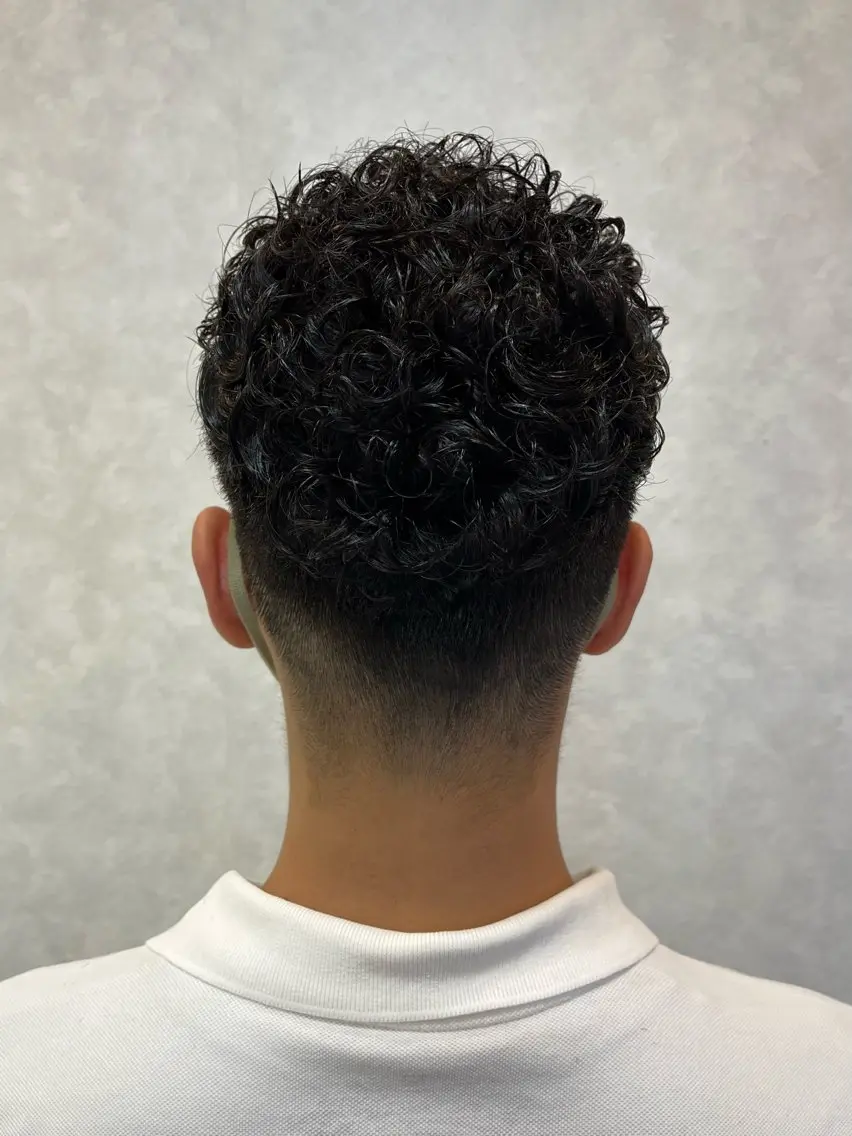 パーマ 喜瀬 慎斗のヘアスタイル