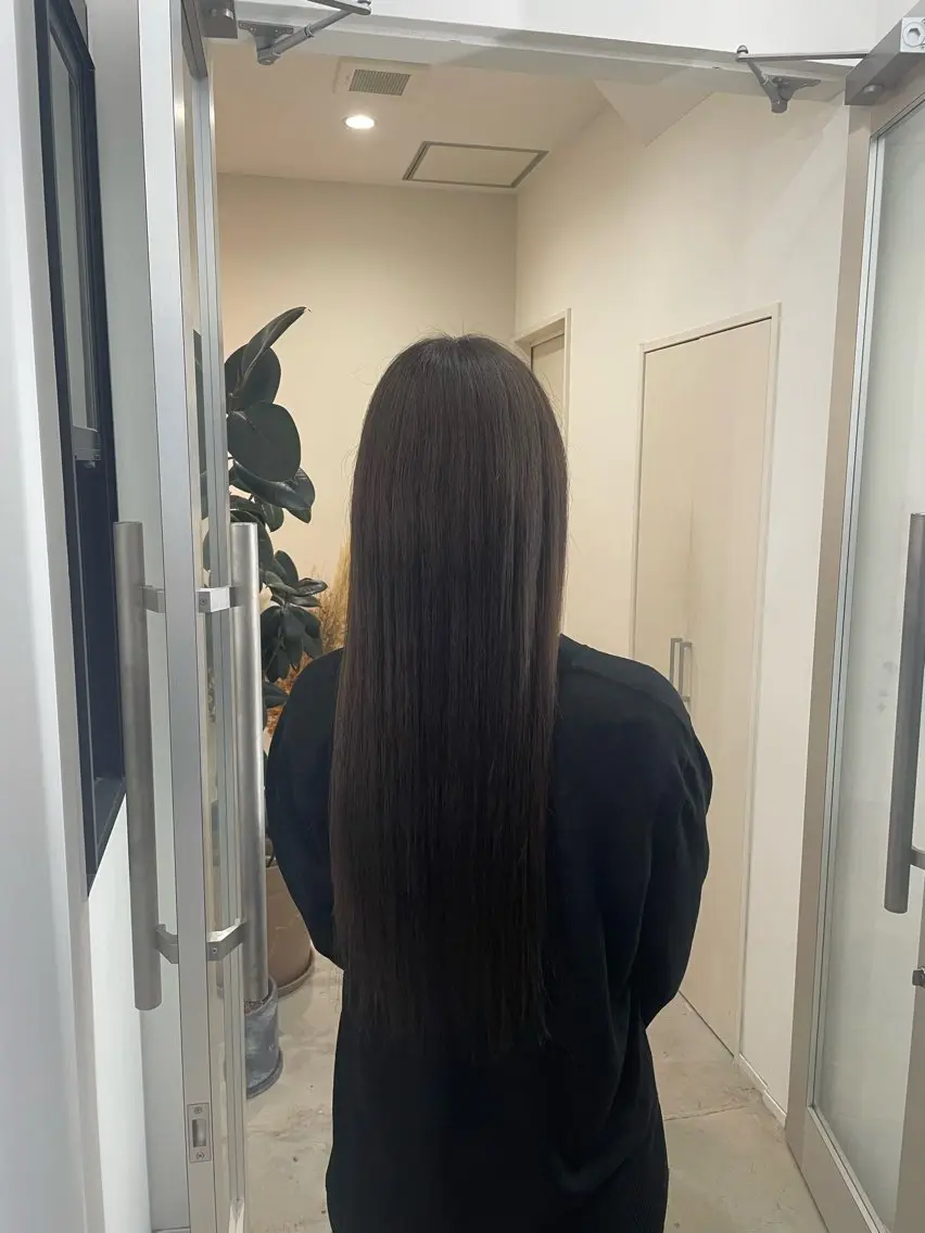 ロング アッシュ アッシュグレー アッシュグレージュ ヘアカラー 中山 花音のヘアスタイル