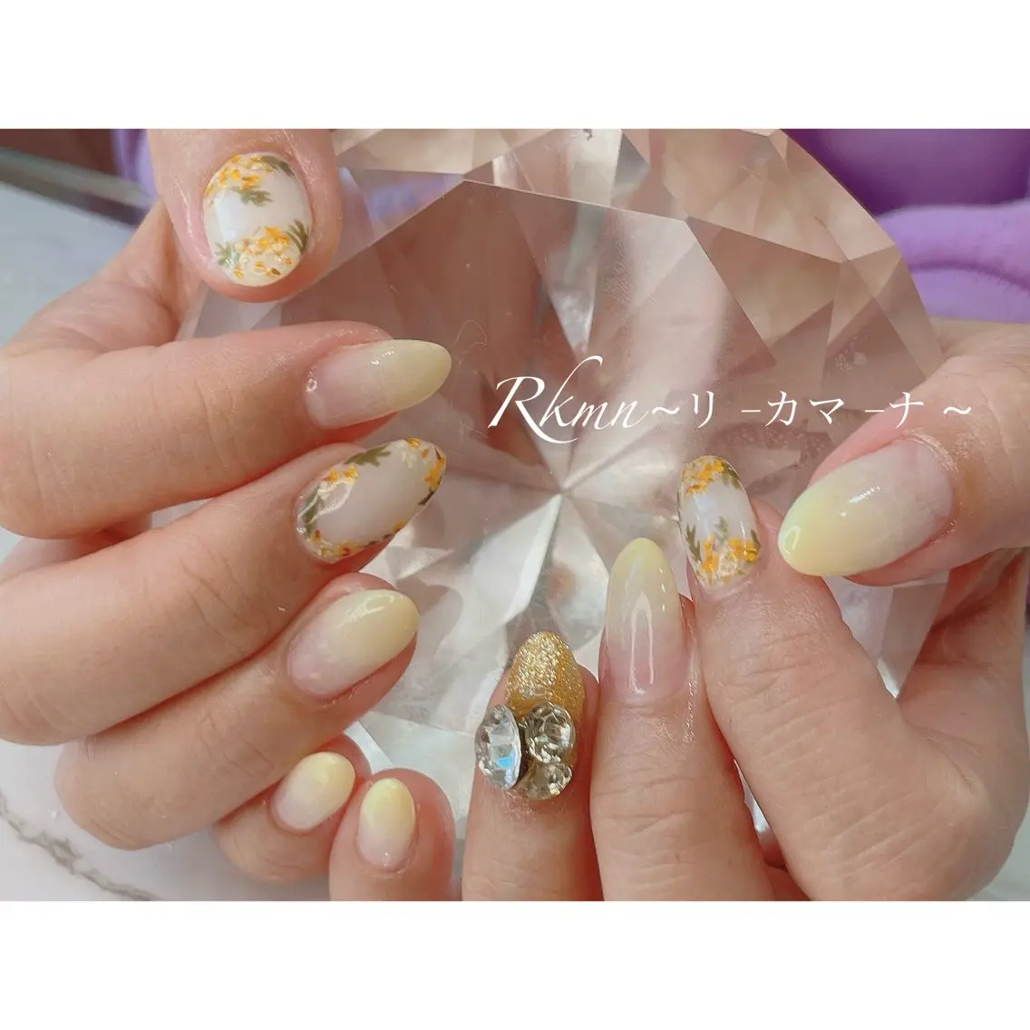 ネイル アートネイル グラデーション 持ち込み 春ネイル 黄色 ハンドネイル フットネイル ハンドケア Rkmn ~リ-カマ-ナ~のネイルデザイン