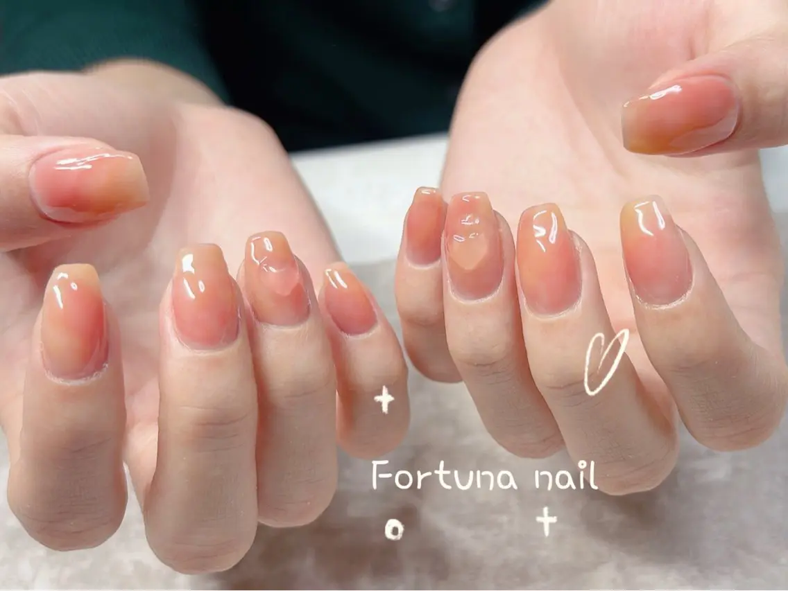 ネイル Nail •Head スパFortunaのネイルデザイン