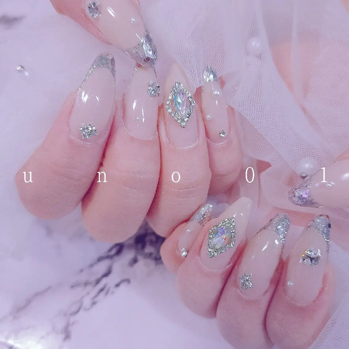 ネイル ハンドネイル 梅田🦄中崎町🩵 u n o 0 1のネイルデザイン