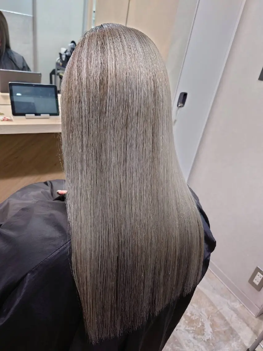 ロング ケアカラー 髪質改善 縮毛矯正✨艶髪 シノハラ✨髪質改善のヘアスタイル