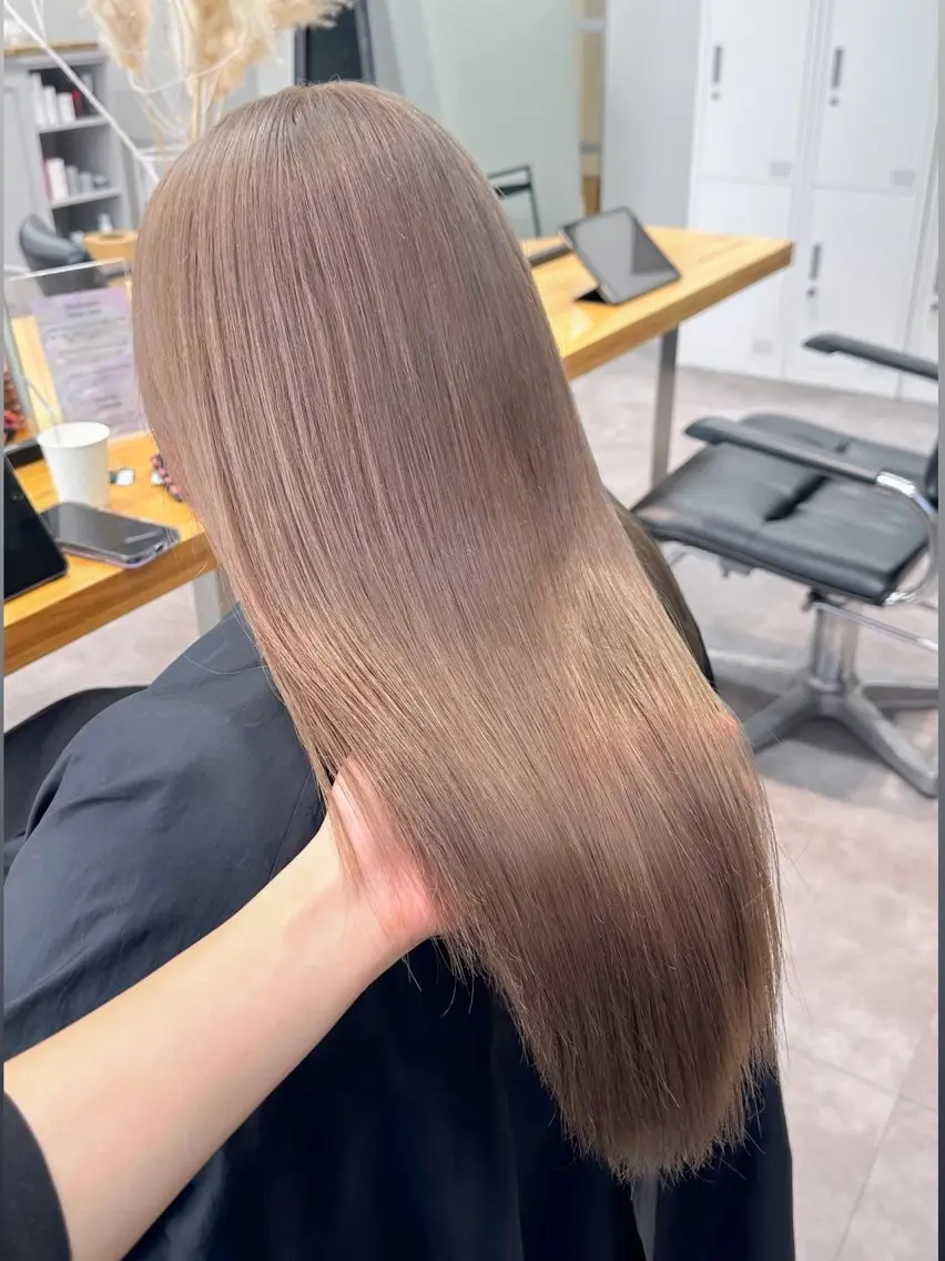 ロング ヘアカラー ヘアセット 🧸🍯ダブルカラー モデルmio🍯🧸のヘアスタイル