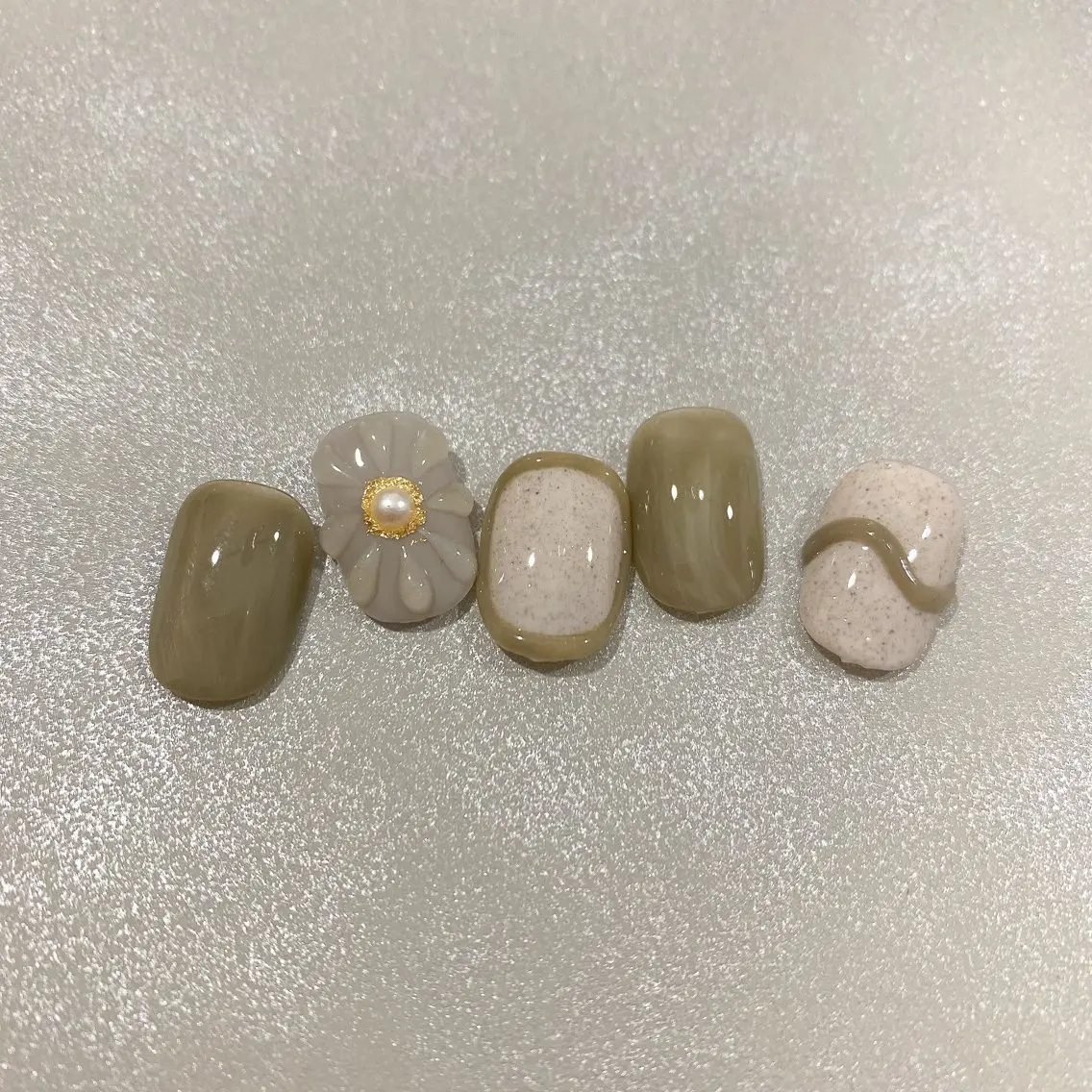 ネイル emiu petiteのネイルデザイン
