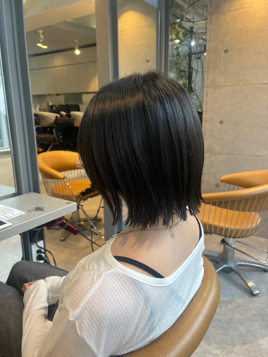 ミディアム カラー カット ヘアカラー トリートメント うしだ かおるのヘアスタイル