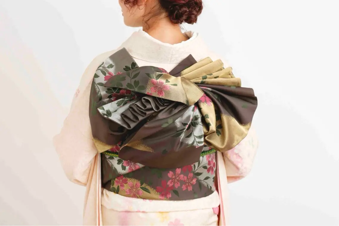🕊️振袖着付け🕊️結婚式ご参列、結納、成人式前撮りなどにの写真