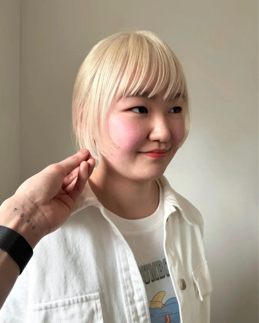 ショート カラー ブロンド ホワイトブロンド カット ヘアカラー トリートメント Kaito🐶 /デザイン/レイヤーのヘアスタイル