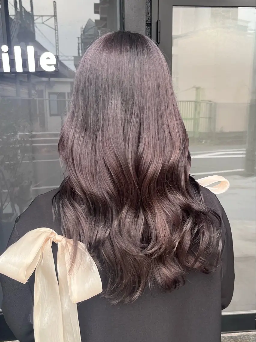 ロング カラー グレージュ ラベンダーカラー ラベンダーグレージュ ラベンダーグレー カット ヘアカラー トリートメント 透明感カラー/パーマ 🌀アオノのヘアスタイル