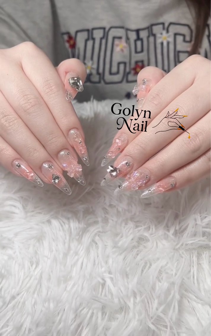 ネイル Golyn Nailのネイルデザイン