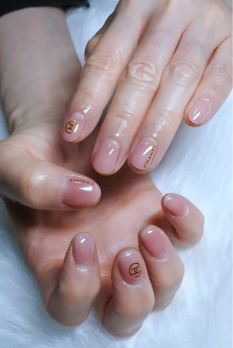ネイル ハンドネイル nail room RAVAHLIAのネイルデザイン