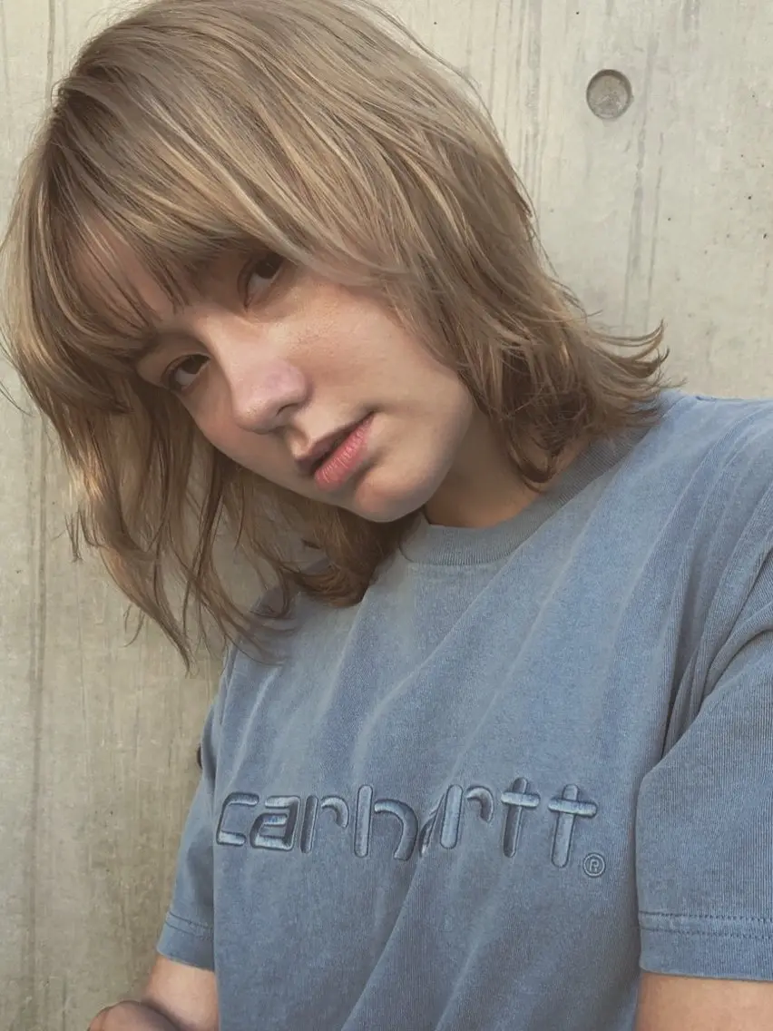 セミロング カラー ヘアアレンジ ブリーチ ケアブリーチ ダブルカラー 髪質改善 カット ヘアカラー トリートメント ヘアセット 🕊️絹髪縮毛矯正✨ トップスタイリスト✨のヘアスタイル