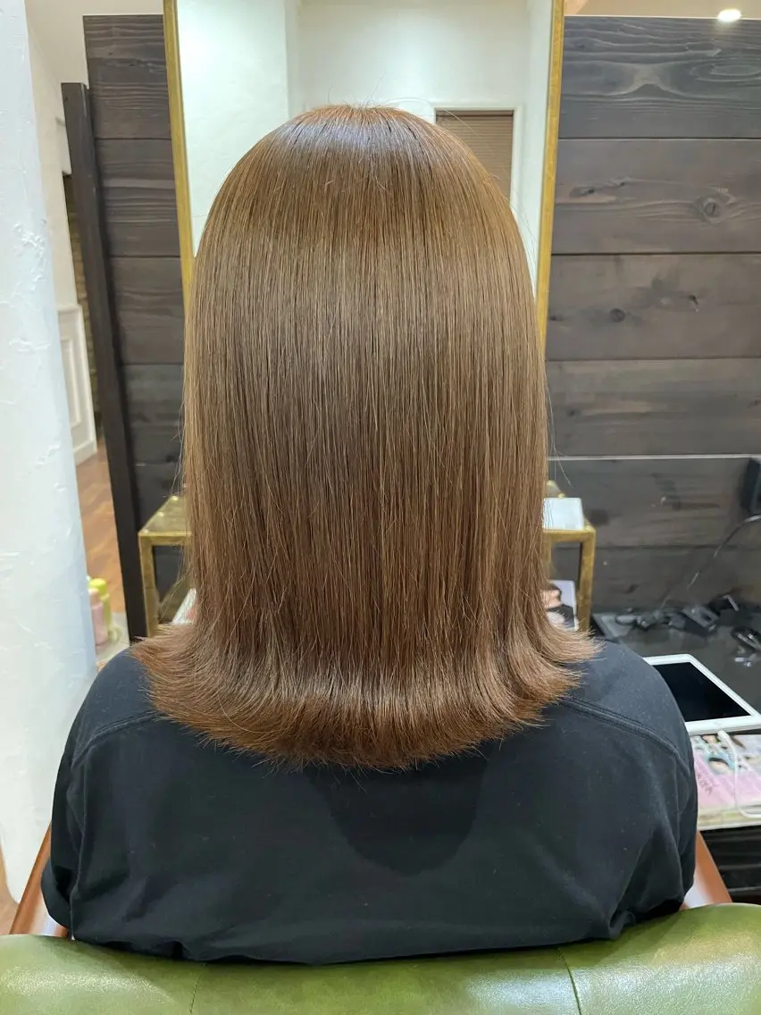 ミディアム カット ヘアカラー トリートメント 下林 雅明のヘアスタイル
