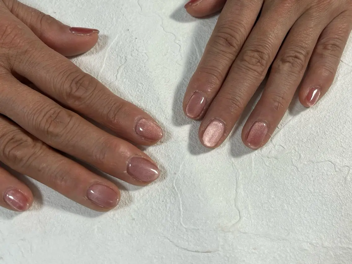ネイル オーロラネイル フットネイル フレンチネイル ジェルネイル 韓国ネイル ハンドネイル kiki nail たまプラーザのネイルデザイン