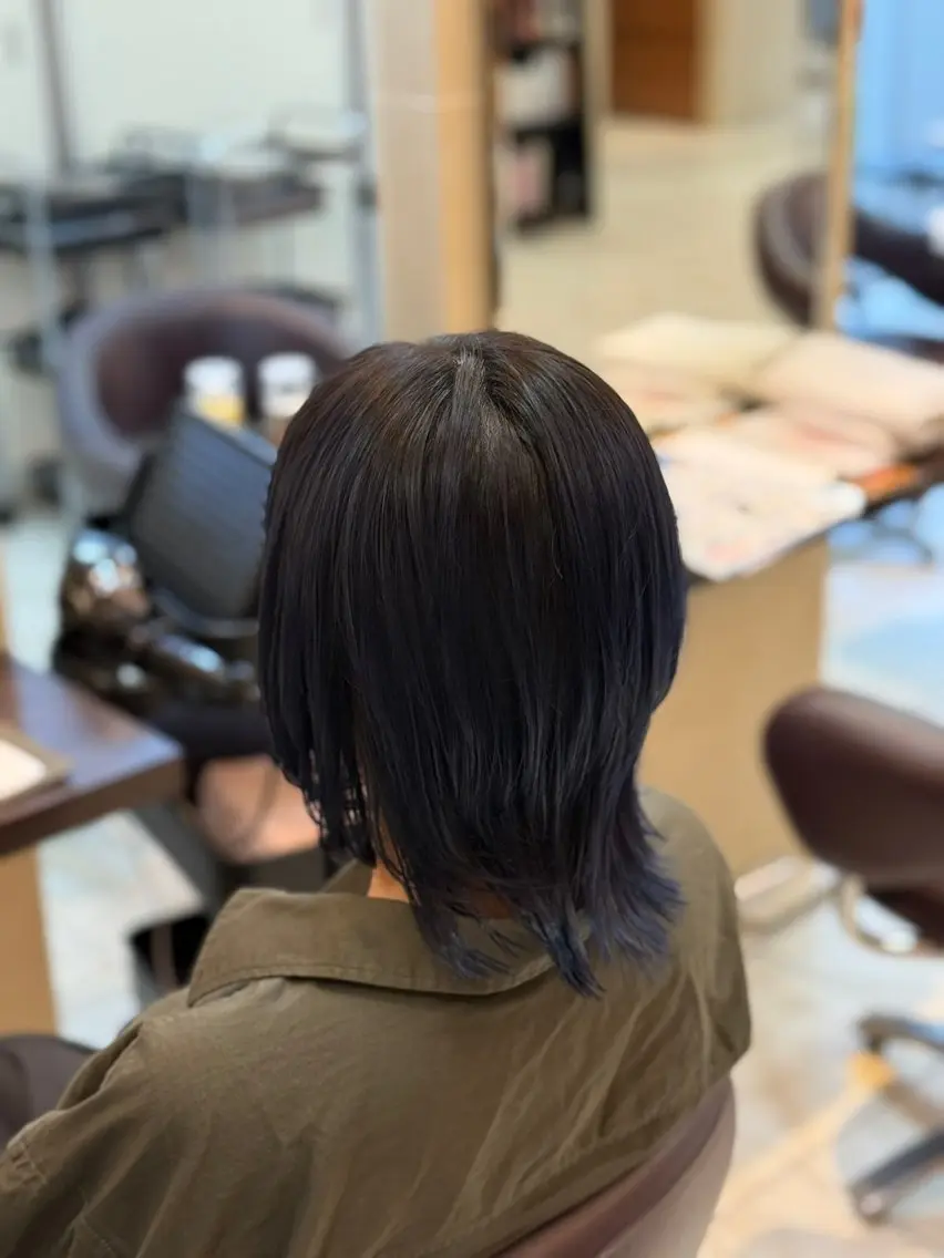 ミディアム くびれヘア レイヤーカット 篠崎 大翔のヘアスタイル