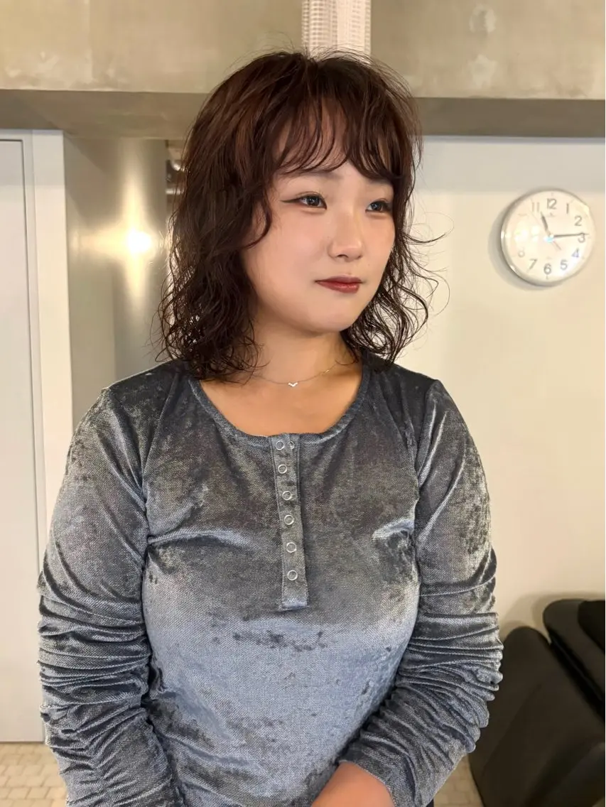 ミディアム 小野 明日香のヘアスタイル