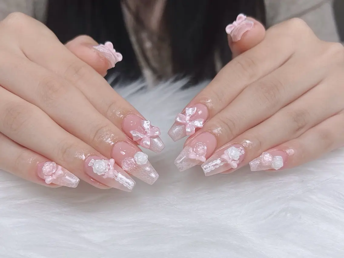 ネイル オーロラネイル ボルドー ブラウン 氷ネイル・うるうるネイル キラキラネイル ハンドネイル Sora  Nail 長さ出し専門店のネイルデザイン