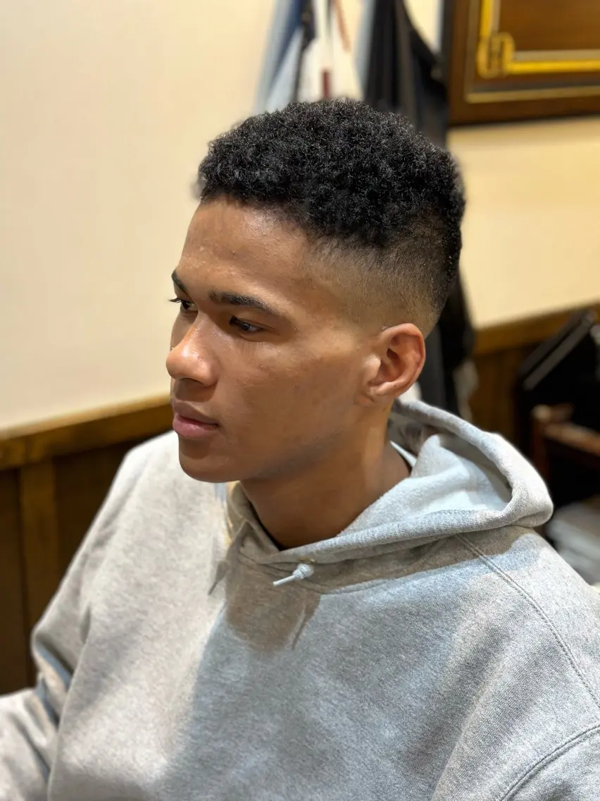 ショート メンズ フェードカット 七澤 颯太のヘアスタイル