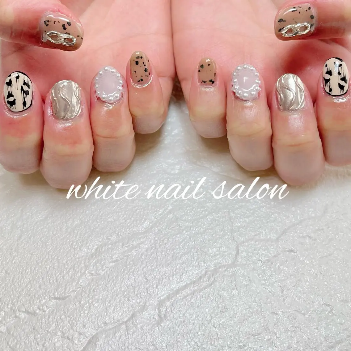 ネイル フットネイル ジェルネイル ハードジェル ラメ(グリッター) 持ち込み white nail salonのネイルデザイン