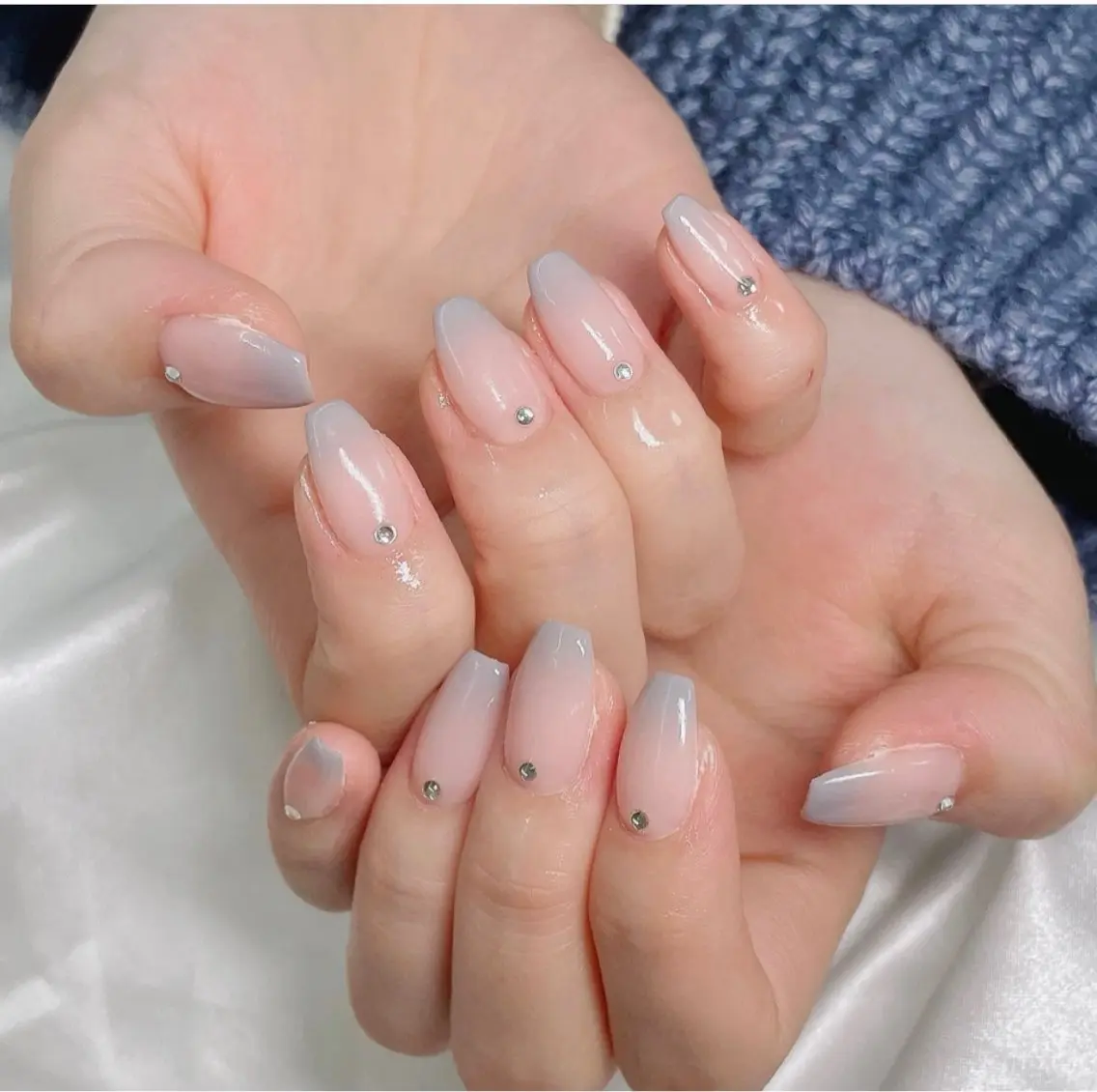 ネイル ストーンネイル ハンドネイル MOON nailsのネイルデザイン