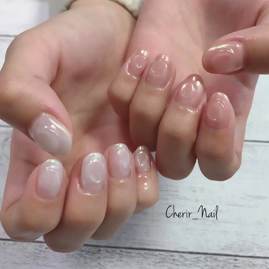 ネイル アートネイル オーロラネイル 成人式 ミラーネイル ニュアンスネイル Cherirnail kaoriのネイルデザイン