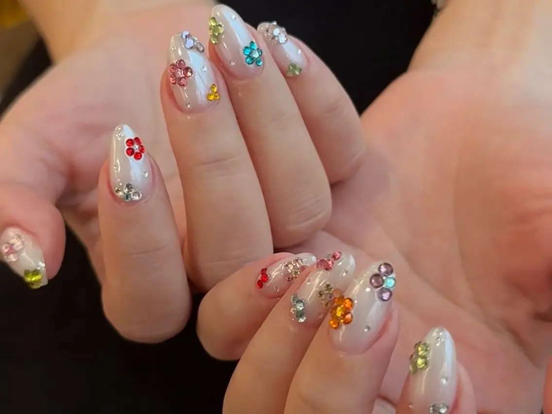 ミディアム ハンドネイル Atelier nail salonのネイルデザイン