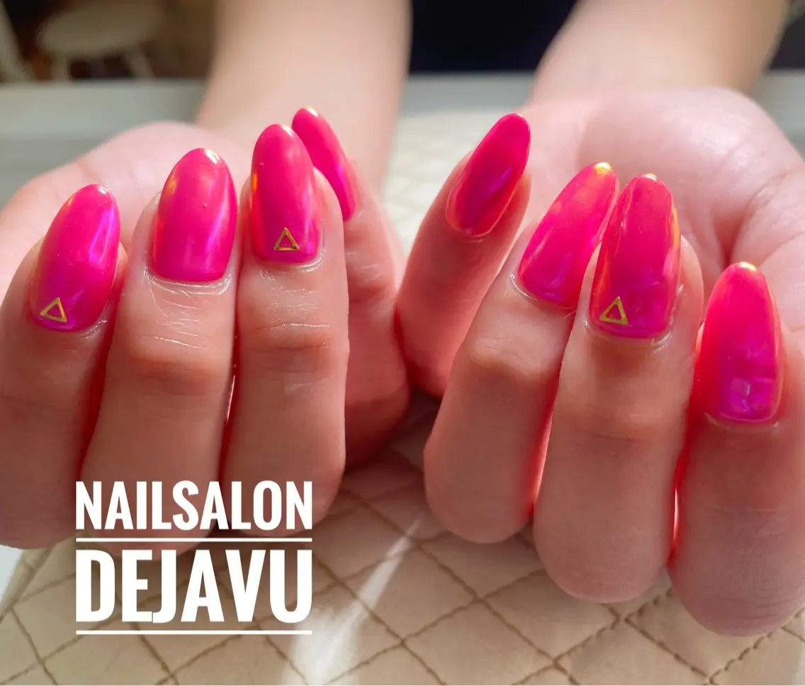 ネイル オーロラネイル ミラーネイル ハンドネイル Nailsalon Dejavuのネイルデザイン
