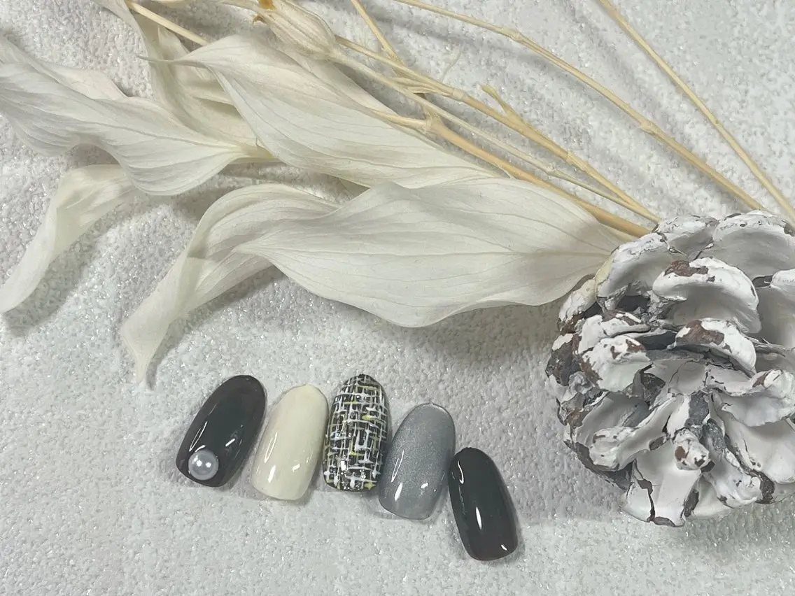 ネイル オーロラネイル フットネイル フレンチネイル ジェルネイル マグネットネイル ハンドネイル kiki nail &brow二子玉川のネイルデザイン