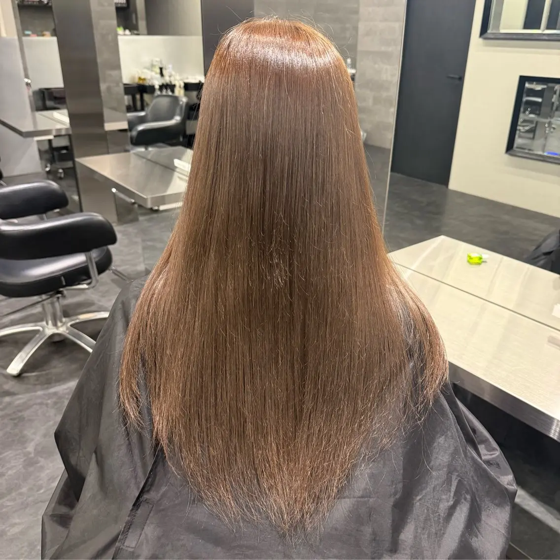 ロング カラー ベージュカラー ブリーチ トリートメント ヘアカラー トリートメント 韓国ヘア🎀/ 艶カラー️🩵ココネのヘアスタイル
