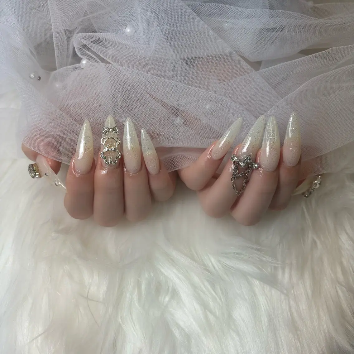 ネイル ジェルネイル 韓国ネイル シンプルネイル ハンドネイル King nail Bakiのネイルデザイン
