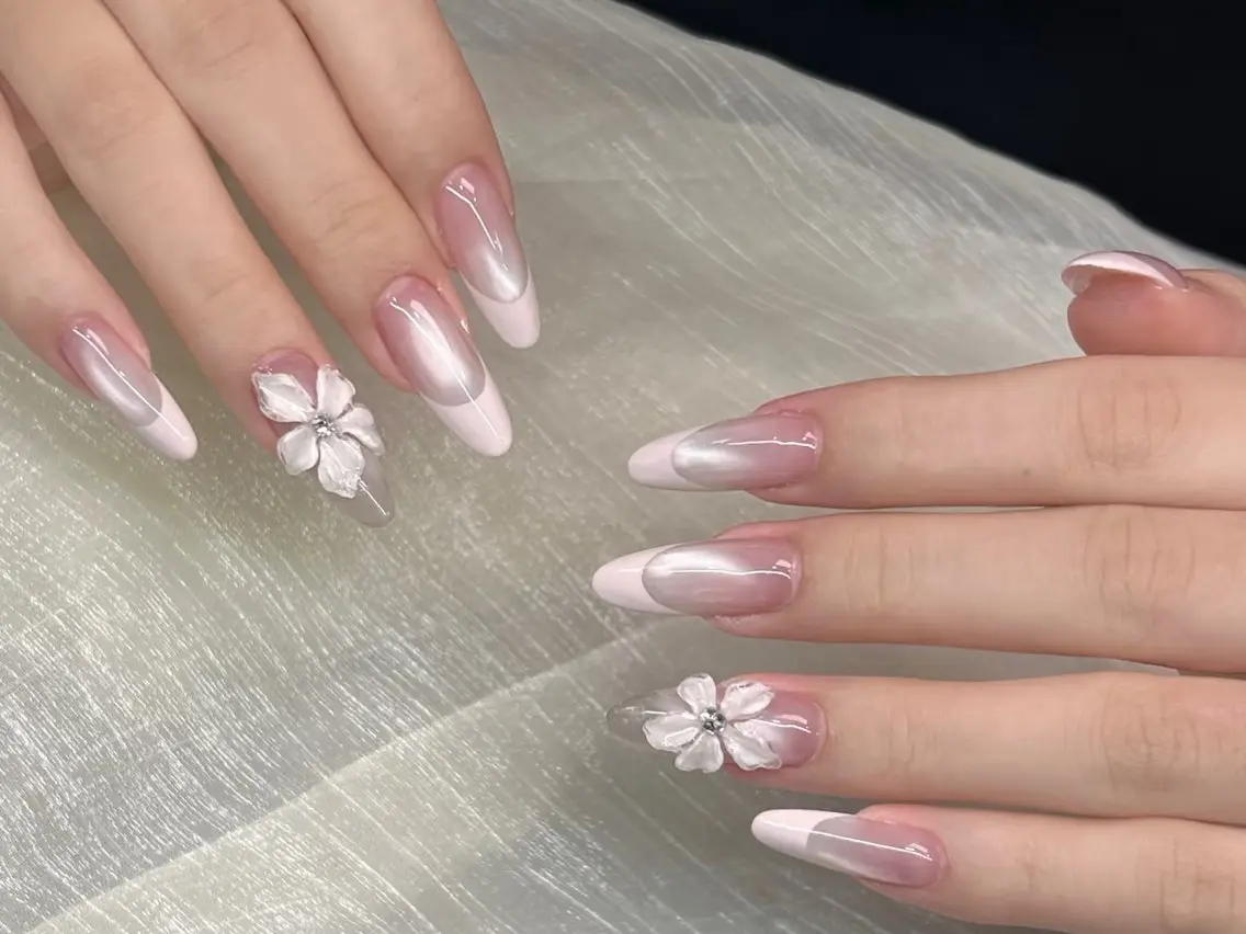 メンズ ネイル メンズ韓国風 アートネイル オーロラネイル チークネイル 長さ出し ハンドネイル NEW NAIL 池袋のネイルデザイン