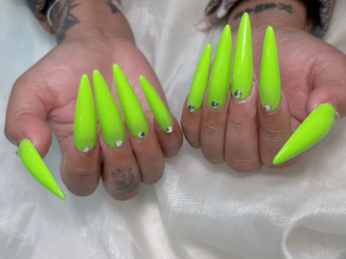 ネイル ロングネイル ハンドネイル lucky nail 歌舞伎町のネイルデザイン