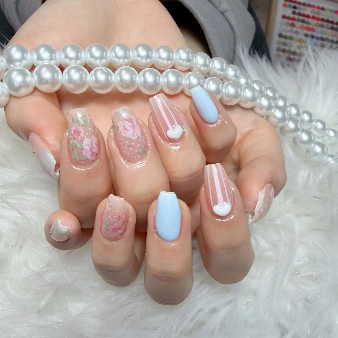 ネイル ハンドネイル 🎀nana🫧 ワンホンネイル🎀のネイルデザイン