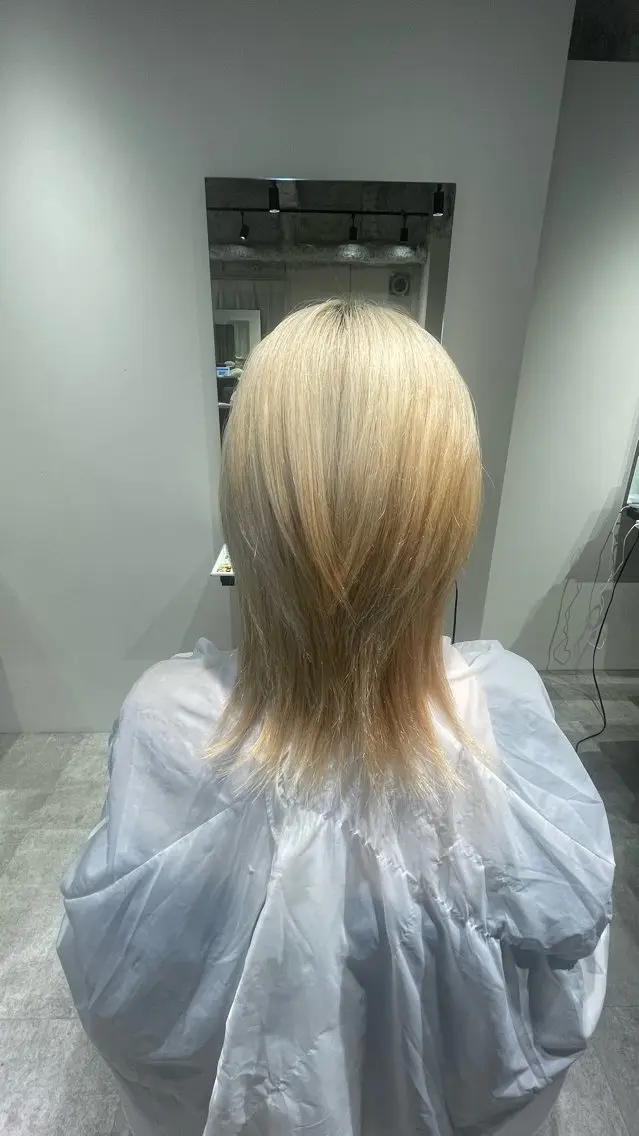 カラー ブリーチ ヘアカラー デザインカラー/ハイ トーン/konomiのヘアスタイル