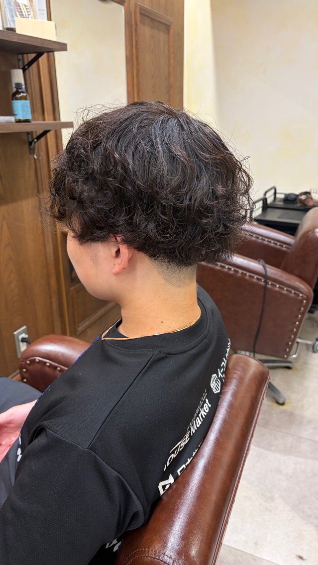 パーマ メンズ モネ｜CLUTCH メンズカットカラーのヘアスタイル