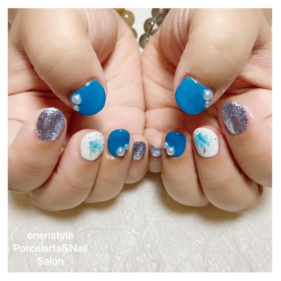 ミディアム ネイル ハンドネイル 🐾enen style 🐾のネイルデザイン